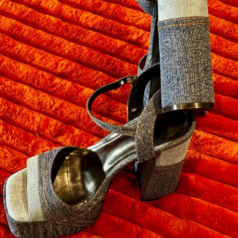 Patch Board Envy Platform Heels - image 2